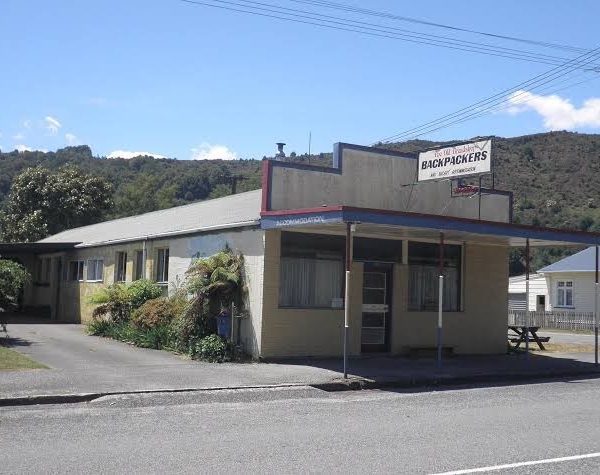 The Old Breadshop Backpackers
