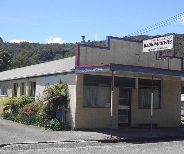 The Old Breadshop Backpackers